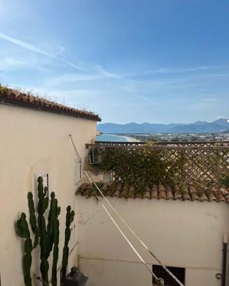 AGOSTO Appartamento centro storico sperlonga