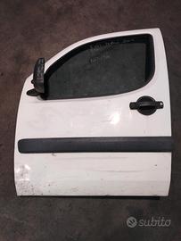 Porta anteriore sinistra fiat Doblò anno 2007