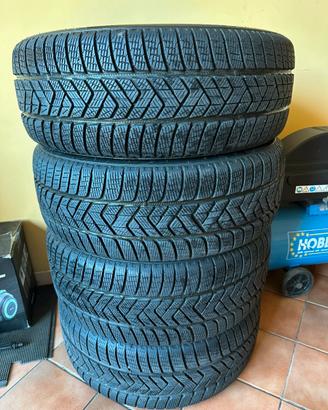 Gomme Pirelli Scorpion Winter 235/55/19 255/50/19