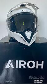Casco AIROH Commander 2