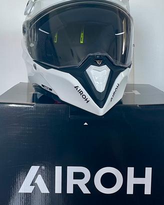 Casco AIROH Commander 2