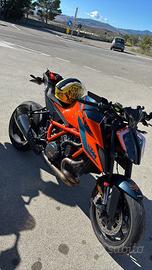 KTM 1290 Superduke r