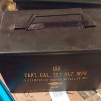 Scatola metallica esercito