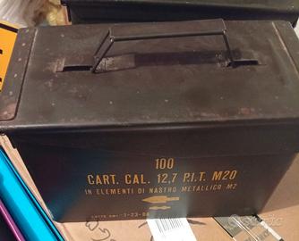 Scatola metallica esercito