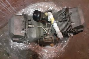 moto Guzzi le Mans 3 motore