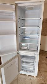 FRIGORIFERO DA INCASSO