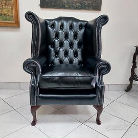 Poltrona chesterfield Queen Anne... chester nera