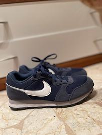 Scarpe da uomo Nike MD Runner 2