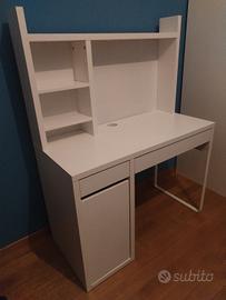 scrivania 