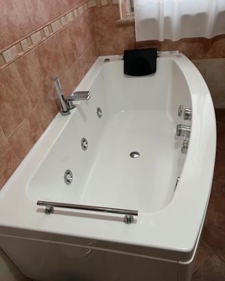 Vasca idromassaggio