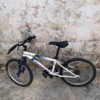 bicicletta 7-9 anni 
