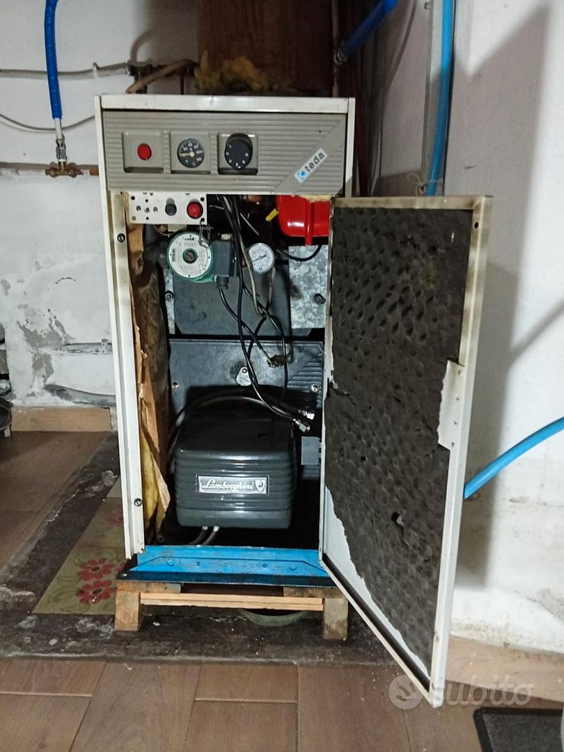 Caldaia a gasolio Elettrodomestici In vendita a Crotone