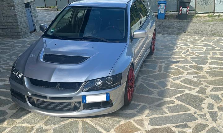 Mitsubishi Lancer Evolution 8 56000 km Asi BOOK SE