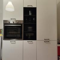 Cucina Ikea + elettrodomestici + tavolo