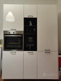 Cucina Ikea + elettrodomestici + tavolo