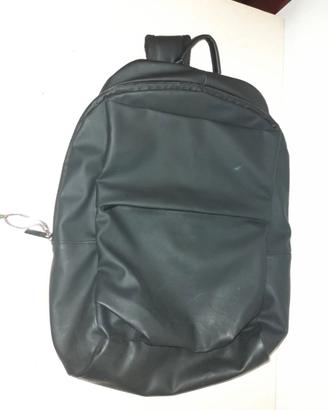 Zaino nero slim porta PC "MAN ACCESSORIES", design