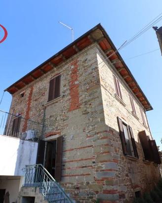 Casa indipendente di 189 m² con più di 5 locali a 