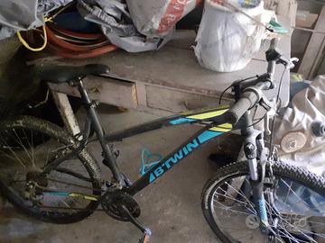 2 mountain bike1 e-bike