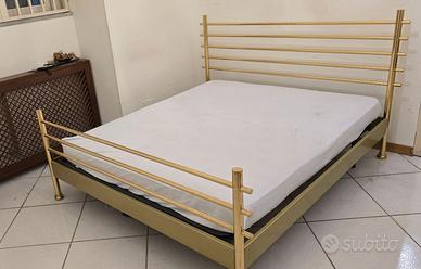 Letto in ottone
