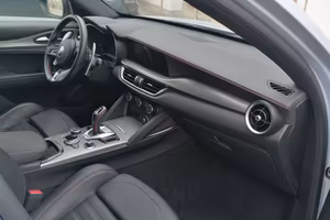 Stelvio competizione 280cv  permuta con mercedes g