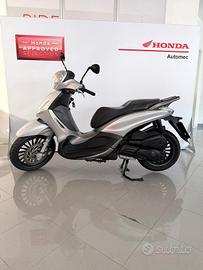 Piaggio Beverly 300