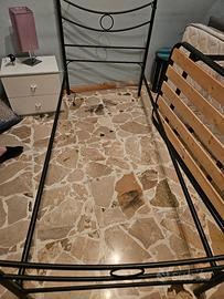 struttura letto ferro battuto 