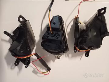 Yamaha T-MAX 530 frecce e faro