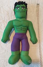 Marvel Super Hero Advent. Peluches Hulk con suono