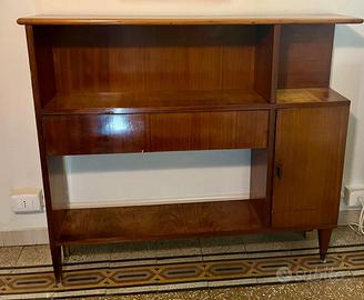 Libreria con ante e cassetto