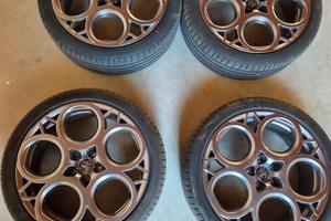 Cerchi in lega 20" e pneumatici bridgestone