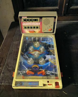 flipper vintage Galaxy Explorer 