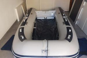 Gommone Honwave, carrello appendice, motore ricam