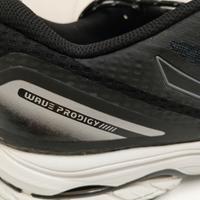 Mizuno wave prodigy 5 