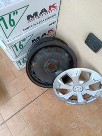 cerchi da 16 Renault trafic 2023