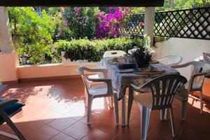 Bilocale 100 mt spiaggia Porto Taverna