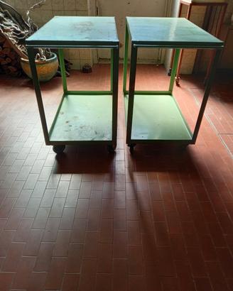 Due carrelli da officina 