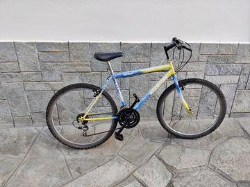 MTB ruote da 26", cambio Shimano