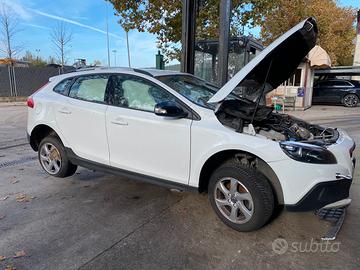 Ricambi Volvo V40 Cross Country