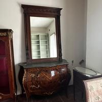 Specchio in legno di noce