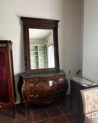 Specchio in legno di noce