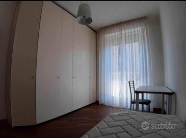 Camera singola per ragazze quartiere San Prospero