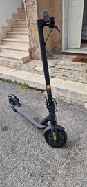 Monopattino Xiaomi essential