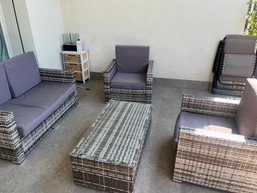 Salottino da esterno in polyrattan con tavolino