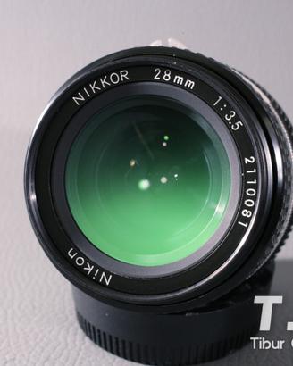 Nikon AI-S 28mm f/3.5 