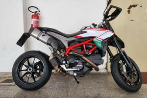 Ducati Hypermotard 821 2015 32000K (black edition)