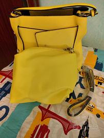 Borsa con pochette e tracolla 