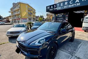 PORSCHE CAYENNE COUPE 3.0 462cv E-HYBRID FULL (PER