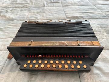 Antica fisarmonica organetto funzionante
