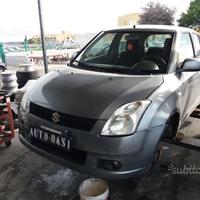 Suzuki swift 1.3 mlj Fusa 06 RICAMBI