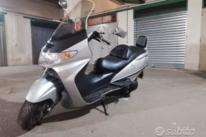 Suzuki Burgman 400